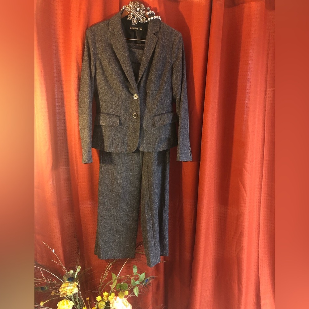 8T Suit Set